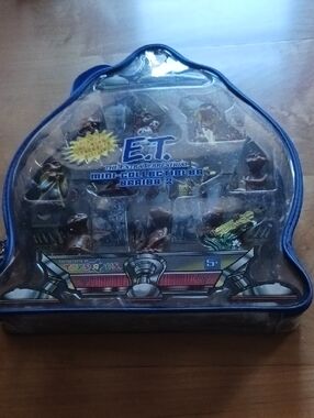 E.T. The Extra-Terrestrial Mini-Collectibles Series 2 with Blue Handle.